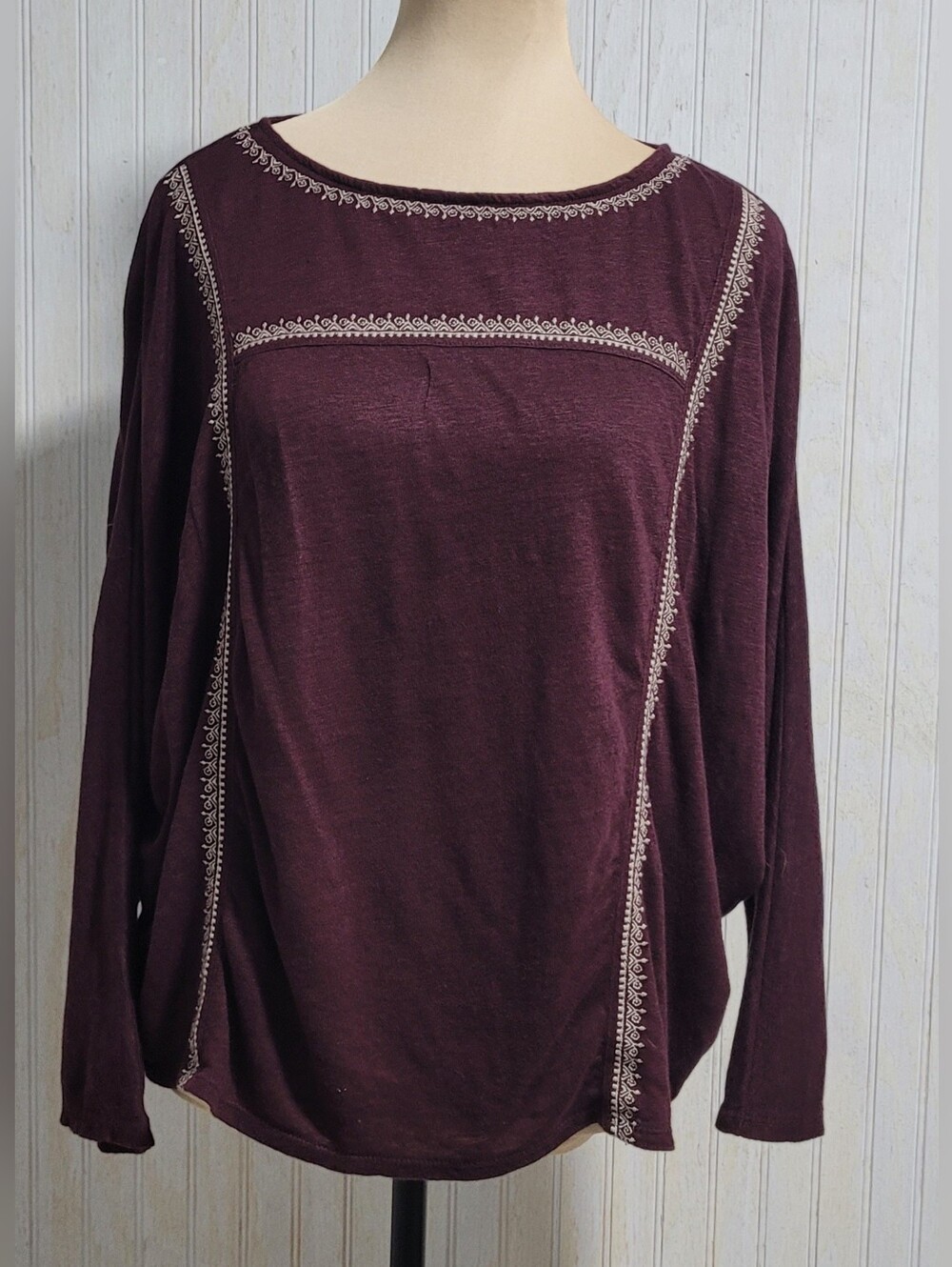 ​Garnet Hill Monroe Organic Linen Embroidered Dolman Top Plum Size Small